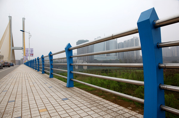 武汉不锈钢桥梁护栏价格小幅下跌