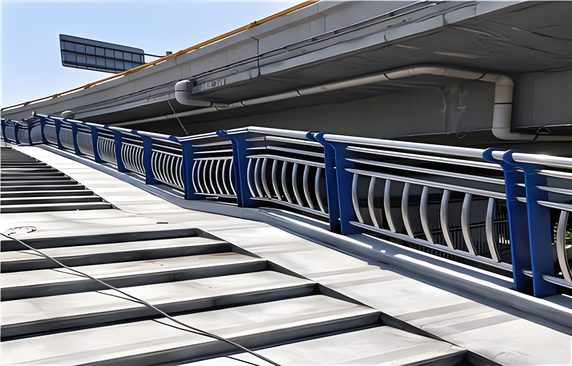 武汉不锈钢桥梁护栏维护方案：确保安全，延长使用寿命