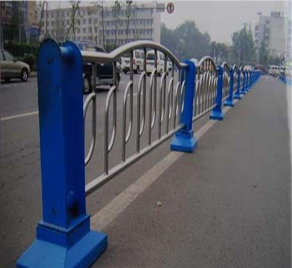 武汉不锈钢防撞栏杆生产制造工艺